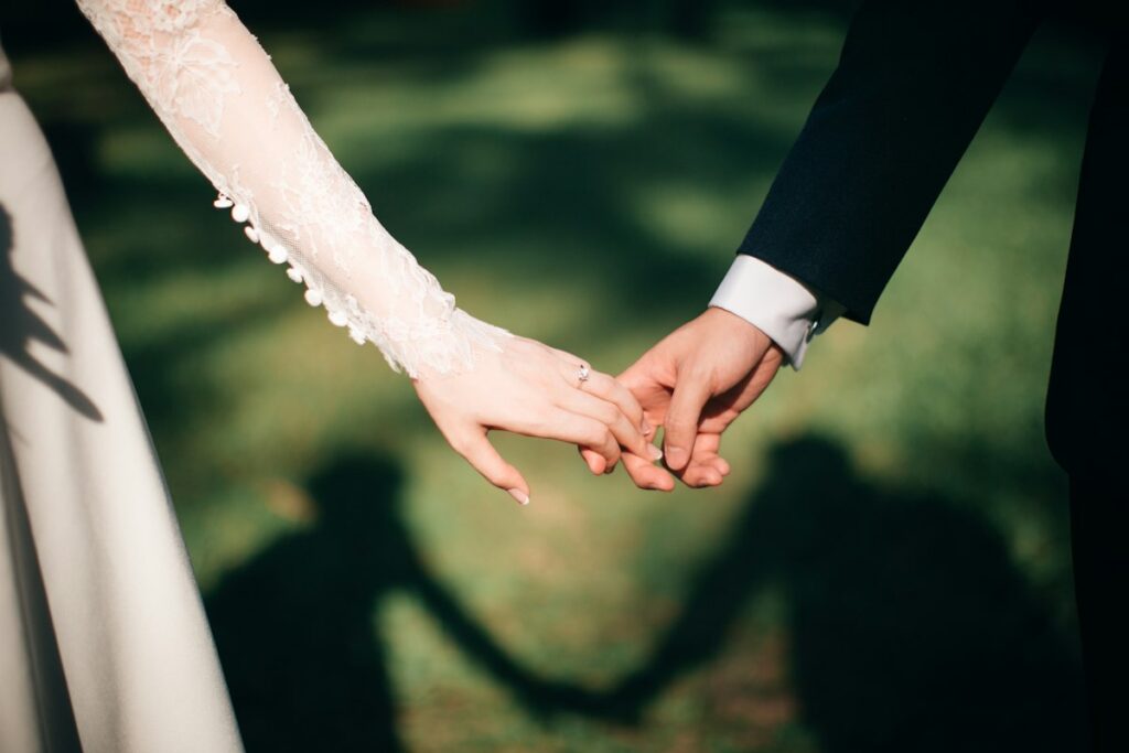 Wedding Website FAQ: 15 Questions and Answers You Can Copy