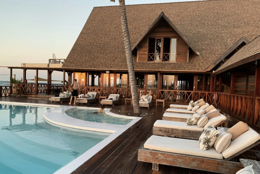 Out of Town Guests Guide: Hotels, Travel, and Shuttle Info to Post